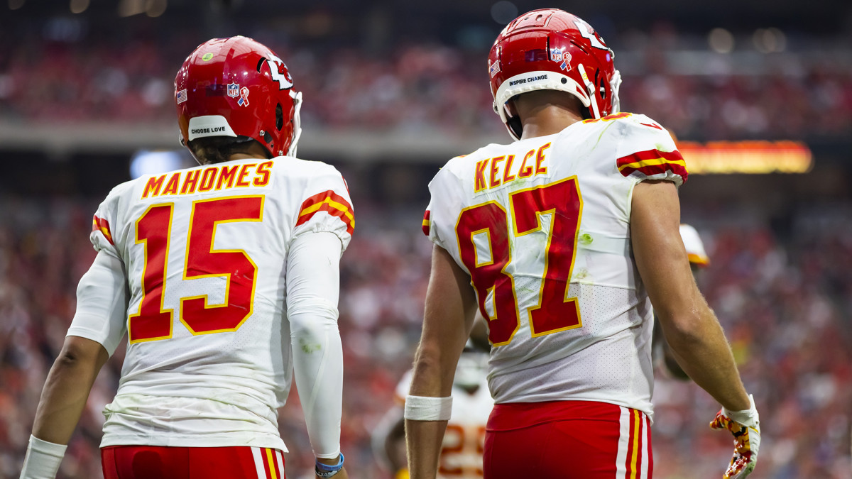 Patrick Mahomes, Travis Kelce Become Investors in Alpine F1 Team - Sports  Illustrated