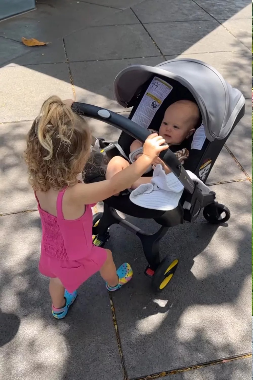 Patrick Mahomes Shares His Happy Moments When He Plays With His Two Children, Plays Slides Together, Pushes Cars Around The Street, Making Fans Love Them.