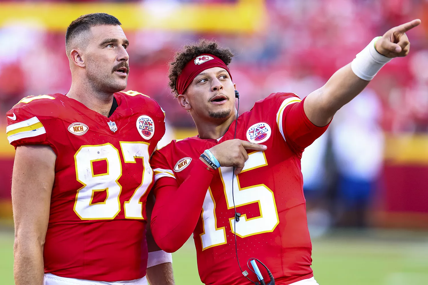 Travis Kelce Patrick Mahomes 09 24 23 Kansas