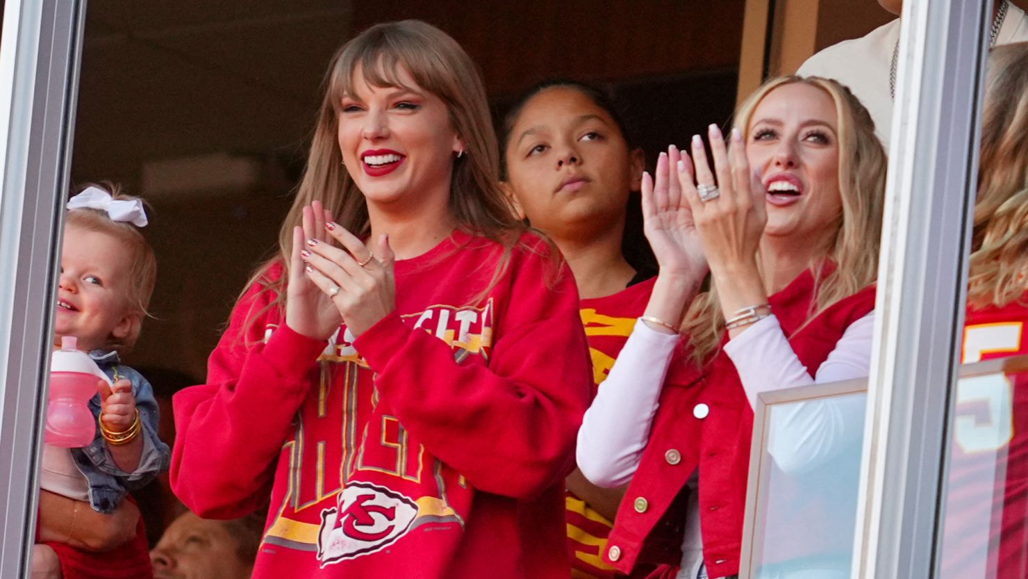 Patrick Mahomes says Taylor Swift is now part of the 'Chiefs Kingdom' | CNN