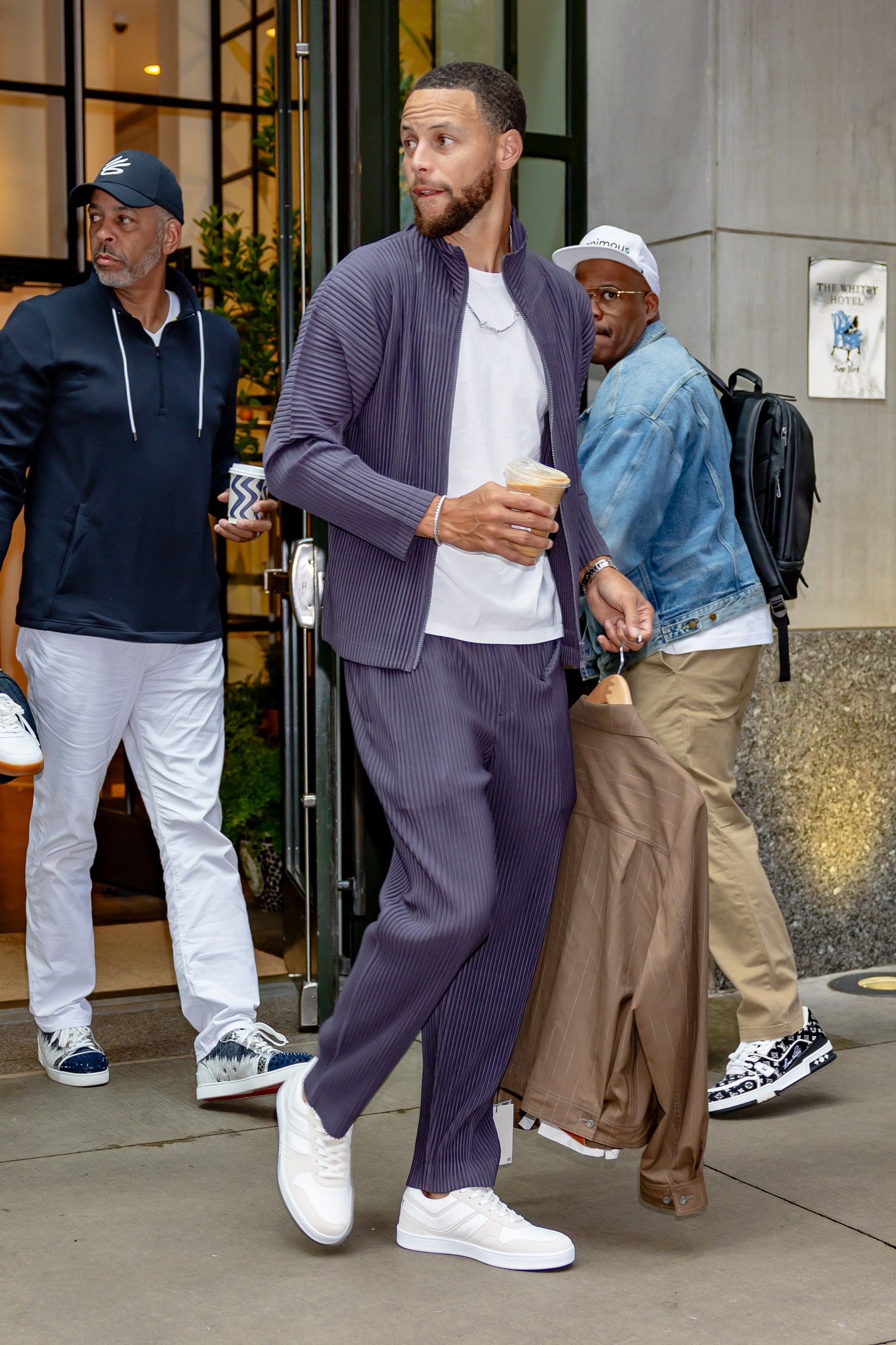 likhoa stephen curry s fashion marathon wearing three impressive outfits in one day 6546318bebba0 Stephen Curry's Fashion Marathon Wearing Three Impressive Outfits In One Day