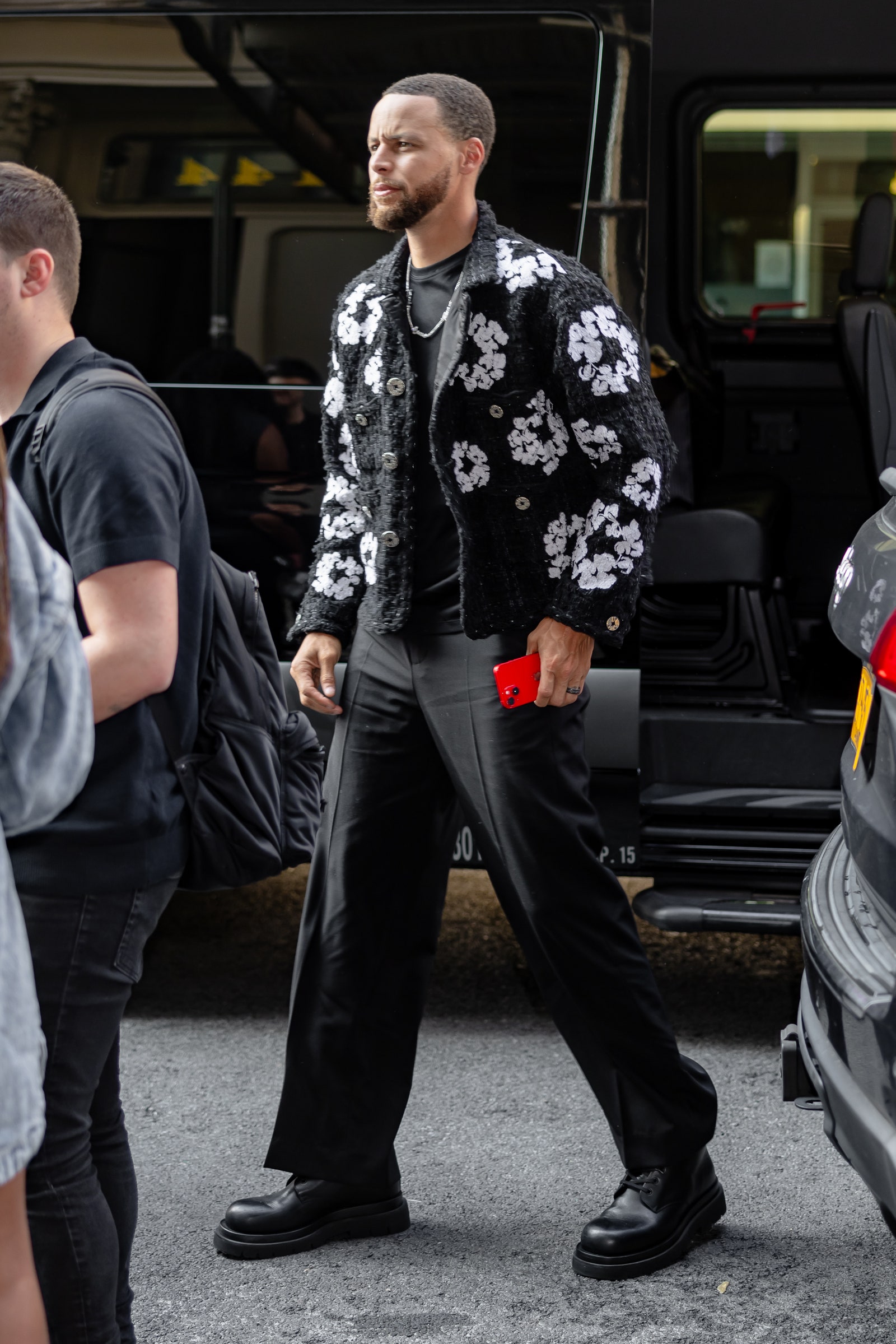 likhoa stephen curry s fashion marathon wearing three impressive outfits in one day 6546318a14490 Stephen Curry's Fashion Marathon Wearing Three Impressive Outfits In One Day