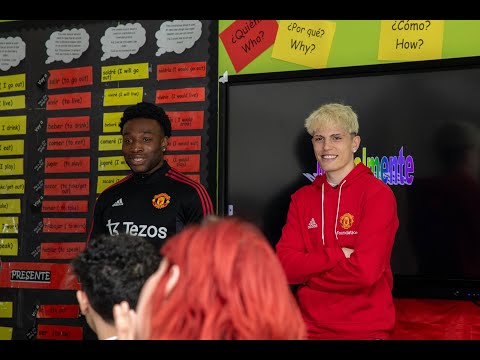 Manchester United's Alejandro Garnacho And Fred Surprise Students At Loreto  High School - YouTube