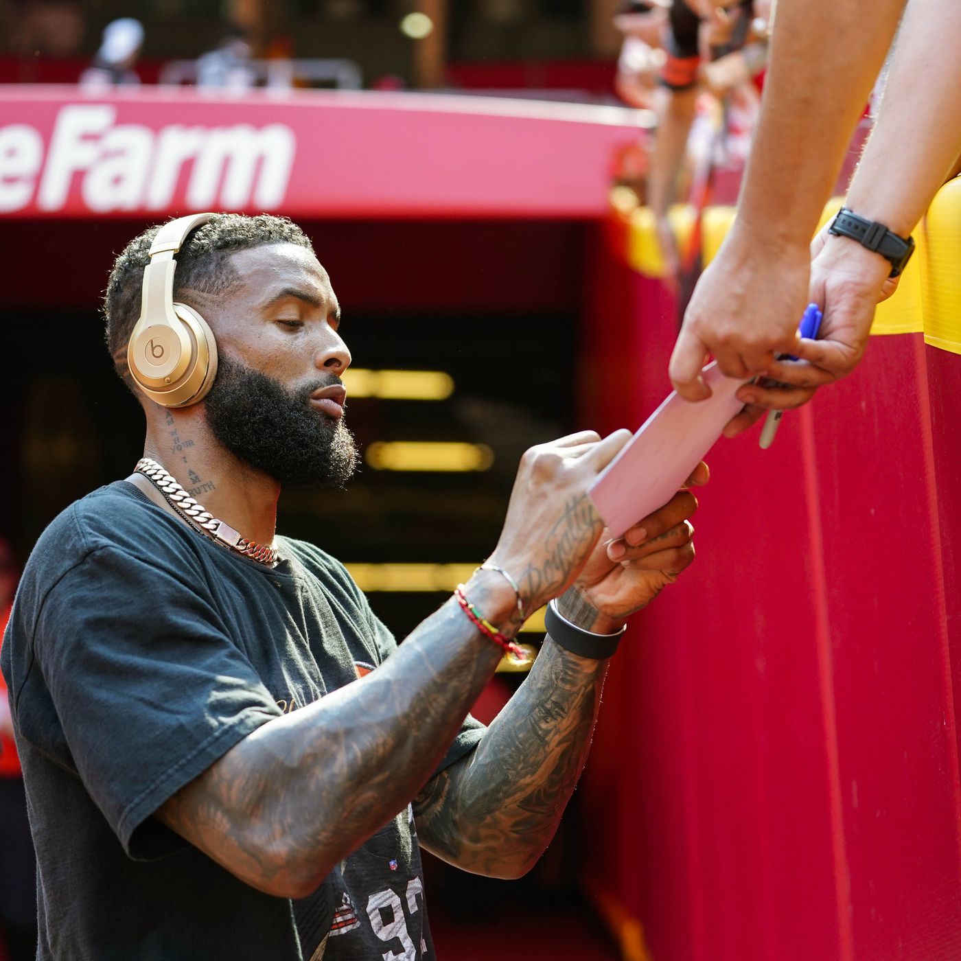 Wide receiver Odell Beckham Jr. signing with Ravens - Arrowhead Pride