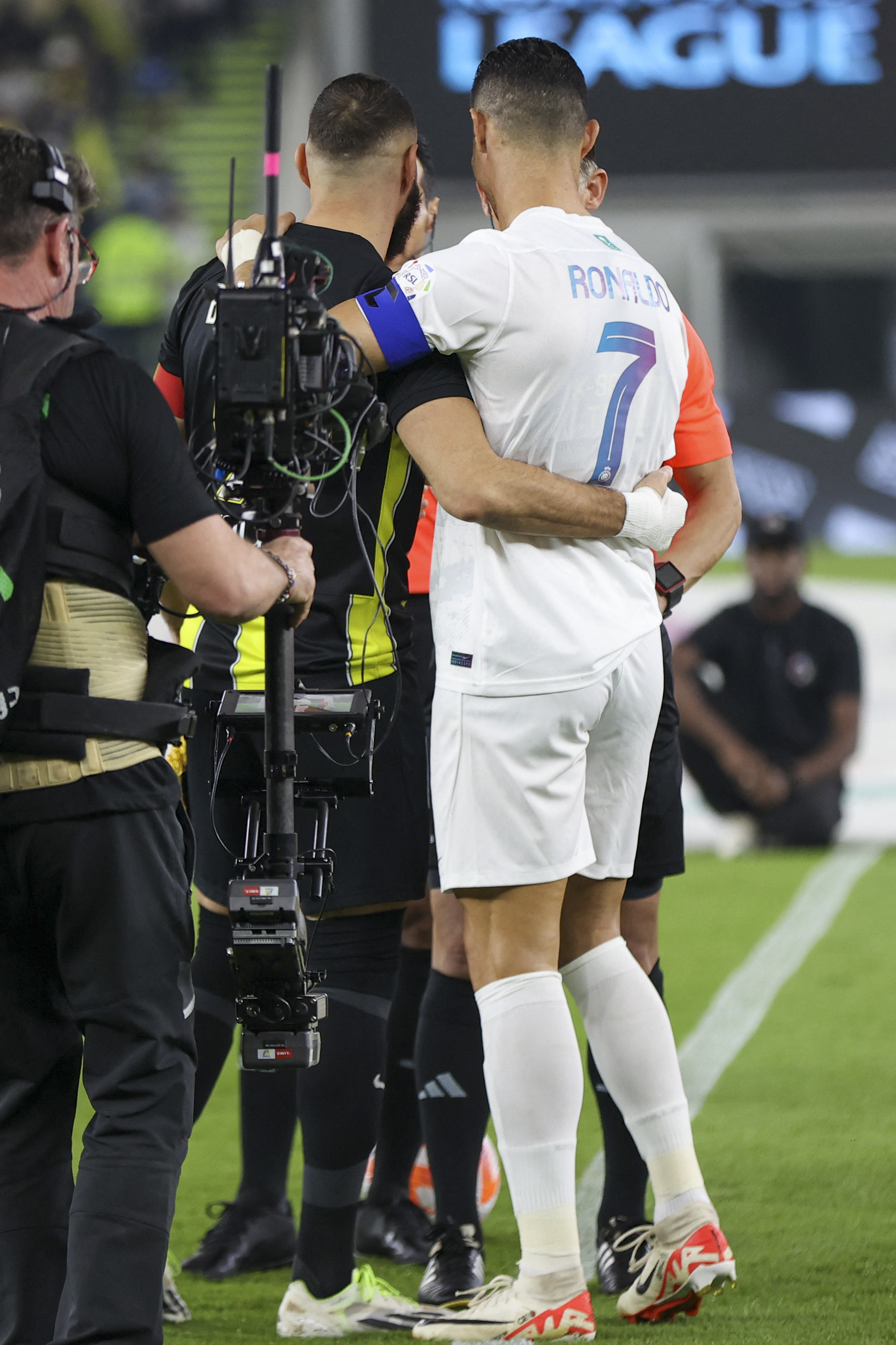 FOX Soccer on X: "Cristiano Ronaldo and Karim Benzema catching up prior to  their match  https://t.co/604Y8V5pbh" / X