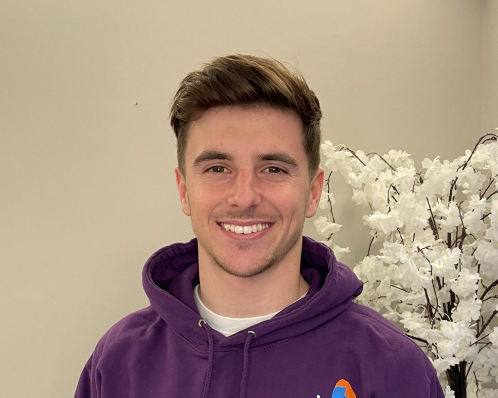 Football star Mason Mount, Patron for Together for Short Lives, brings happiness to Guilford children's hospice - ehospice