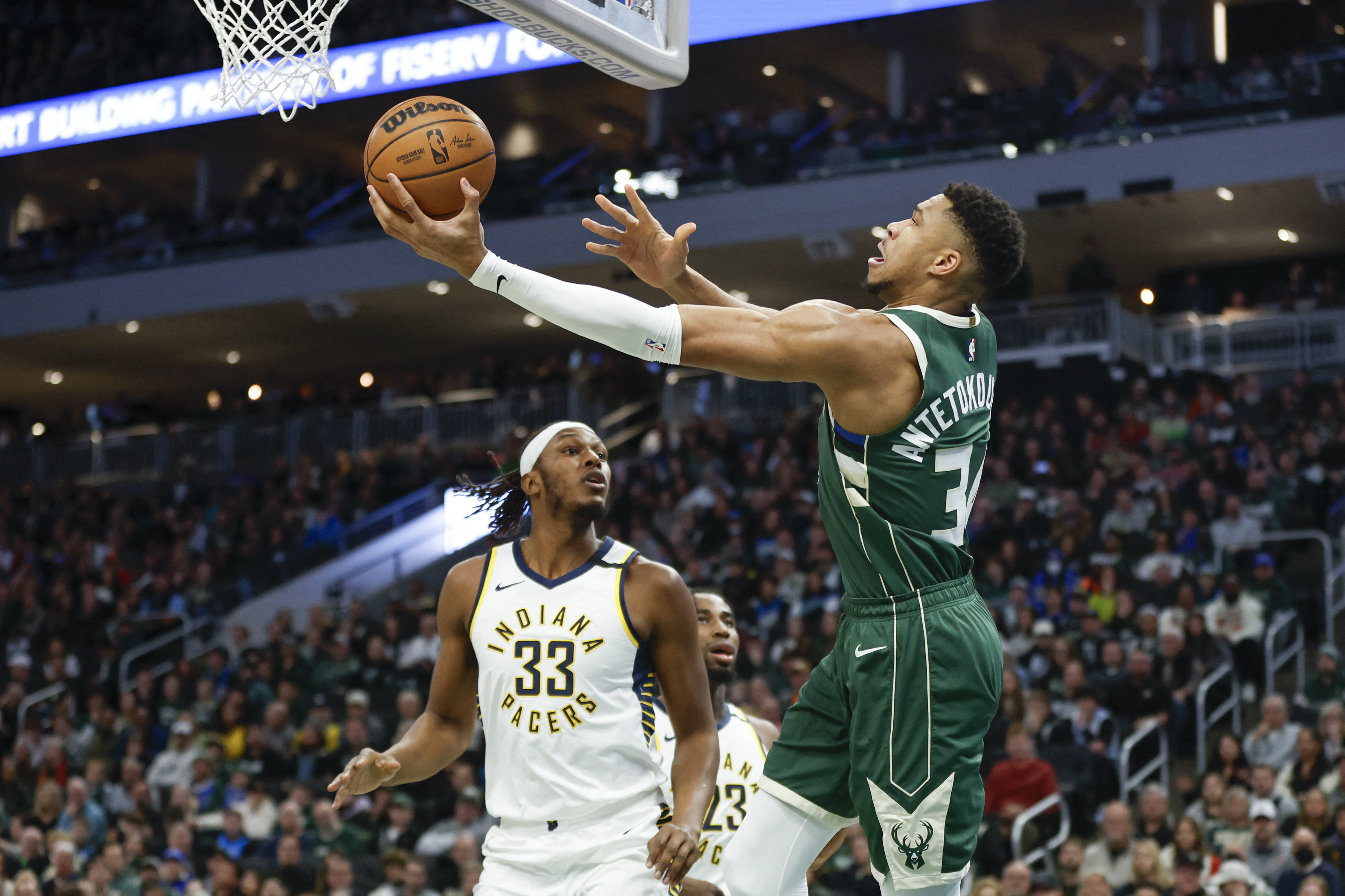 Pacers' backcourt shines in win over Bucks | Reuters