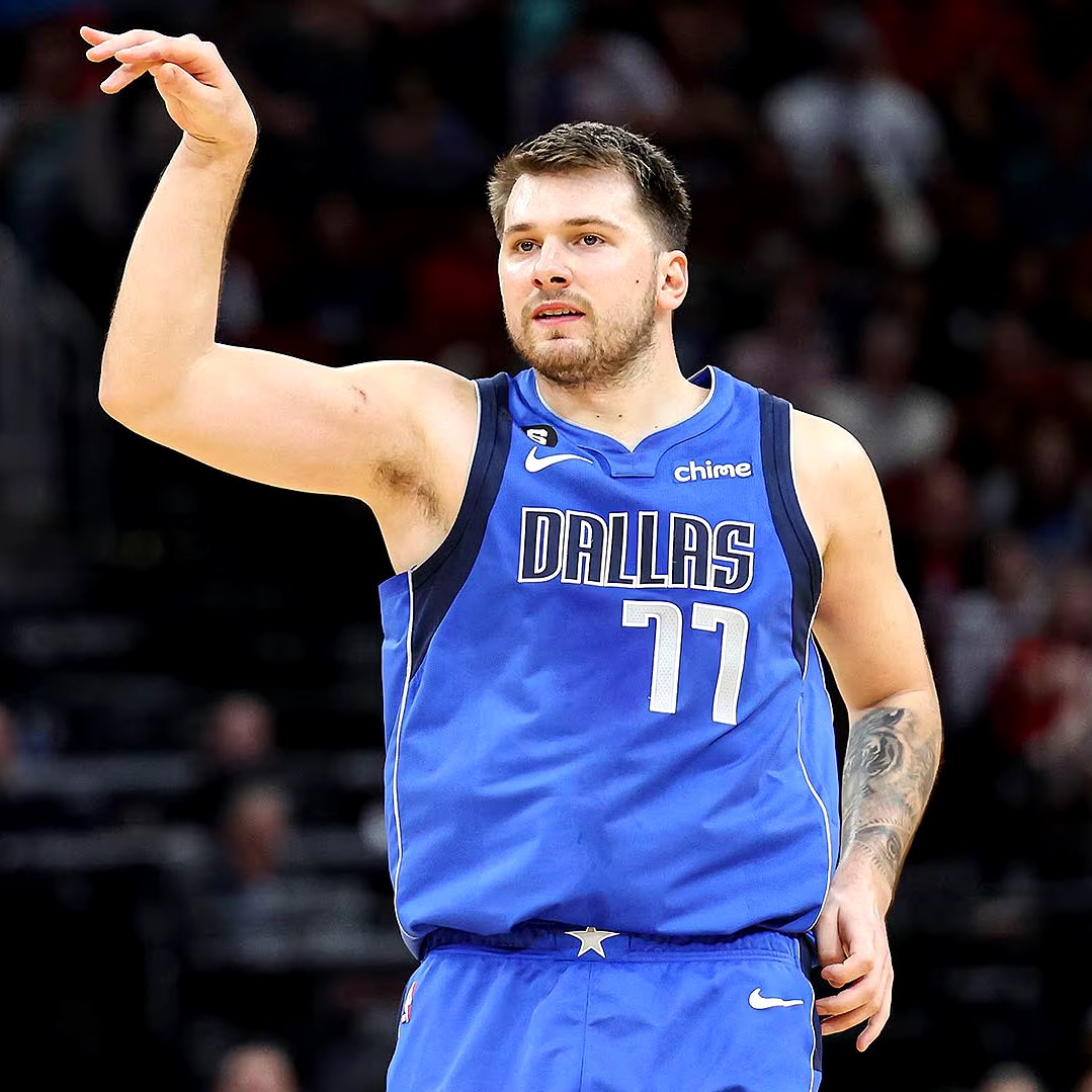 After the first round of NBA All-Star fan vote, Mavericks guard Luka ...
