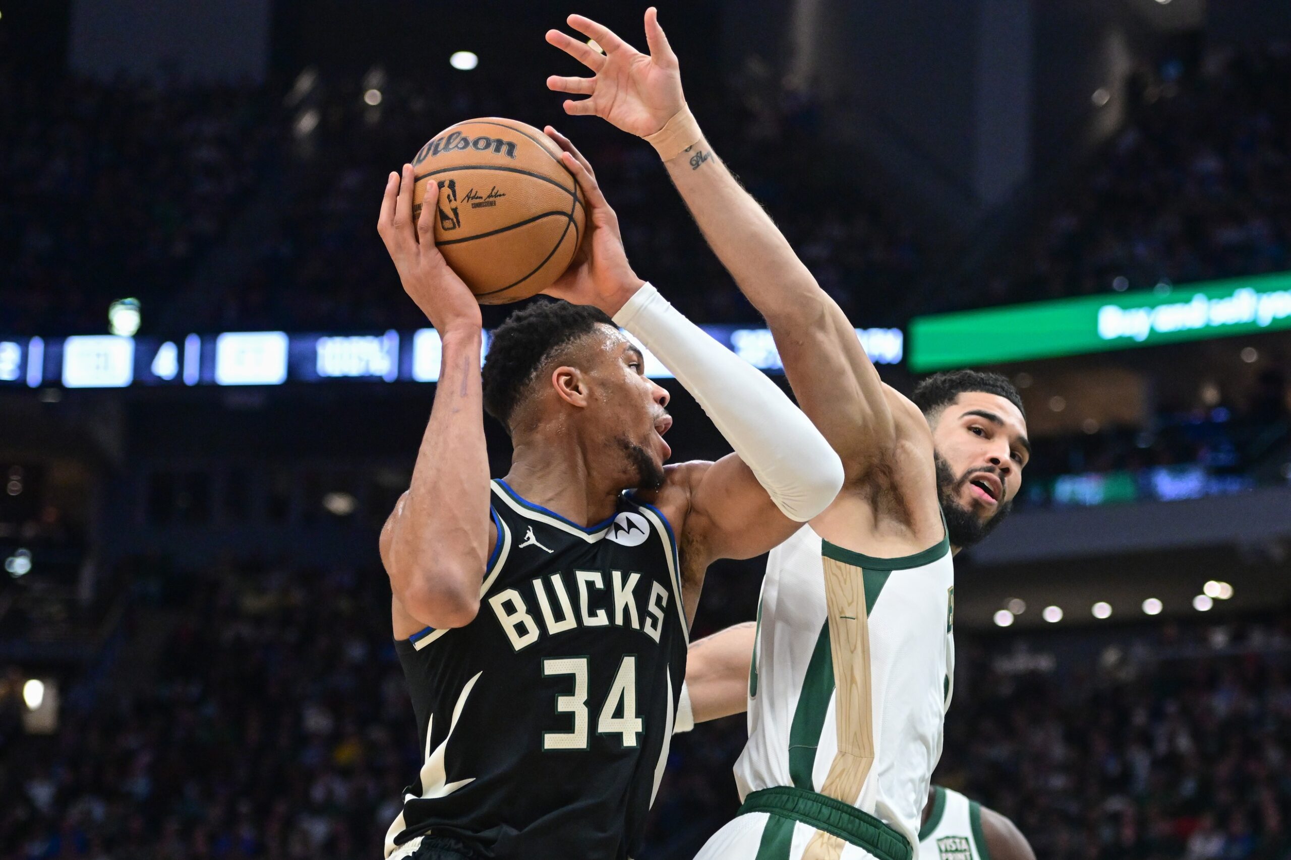 Milwaukee Bucks Make History After 37-Point First-Half Demolition Job On  Celtics