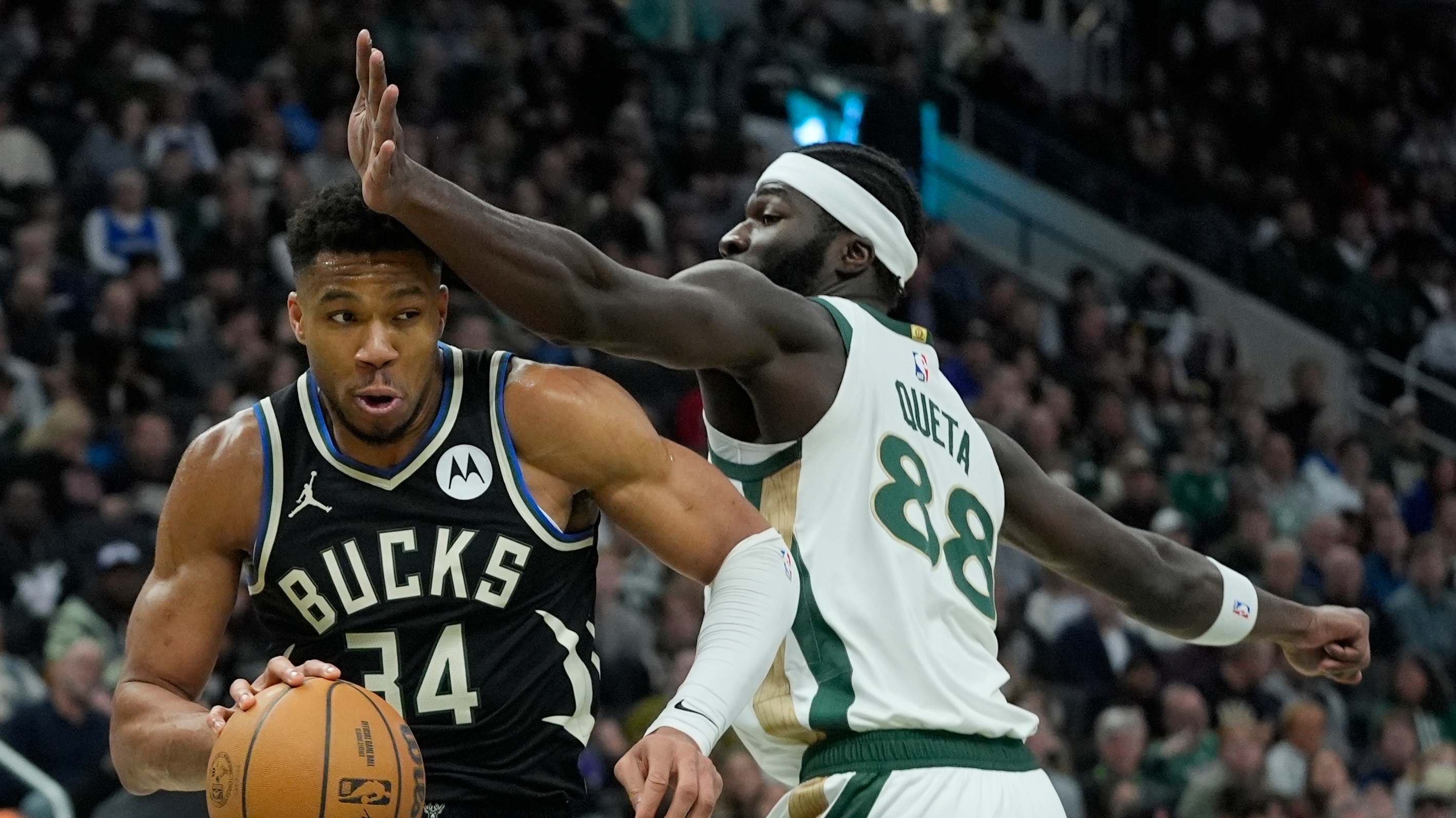 Boby Portis, Giannis Antetokounmpo spark Milwaukee Bucks to blowout of  Boston Celtics | TSN