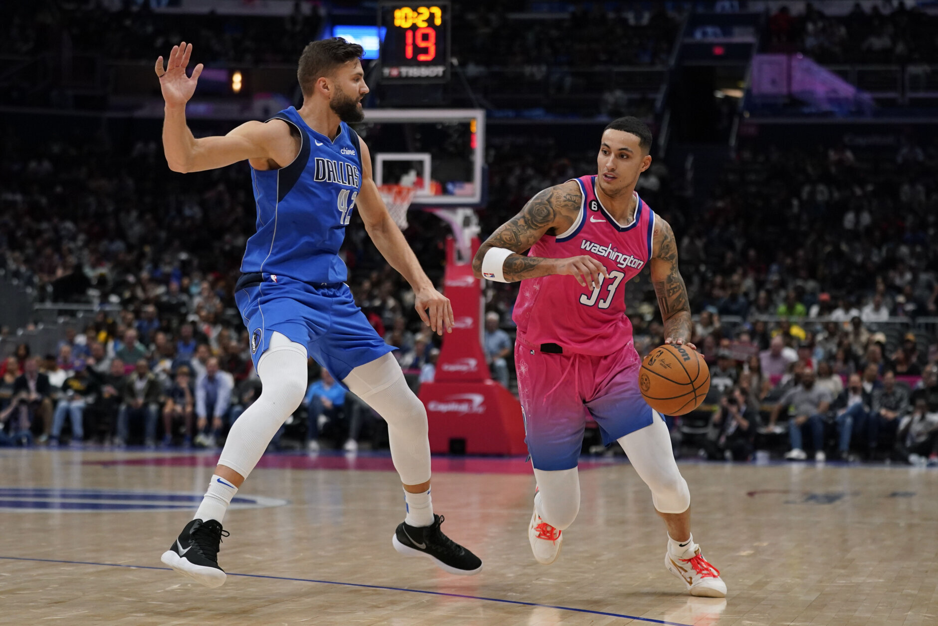 Kuzma scores 36 to lead Wizards past Mavericks 113-105 - WTOP News