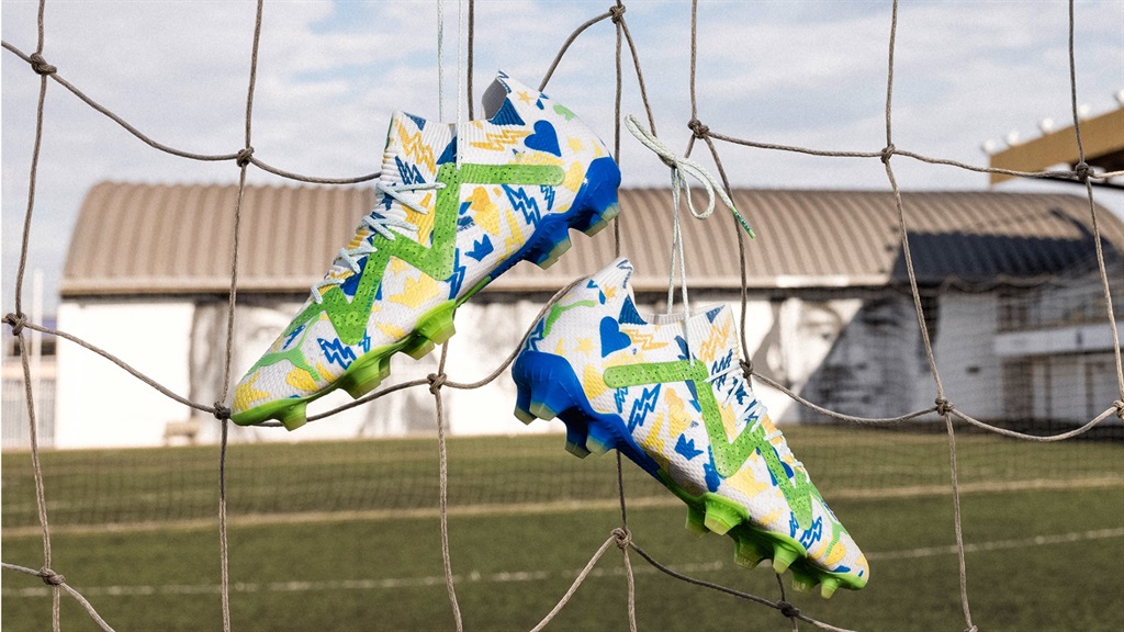 PUMA launches a special collection, including FUTURE INJR boots, with the Instituto Neymar Jr., a community center founded by Neymar Jr. to support underprivileged youth through sports, education, and healthcare in his old Praia Grande neighbourhood, near Santos in Brazil.