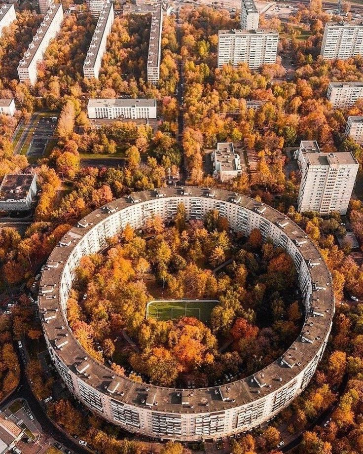 Bublik – Circular Apartment Building In Moscow Is The Pinnacle Of Brutalism  – Design You Trust | Brutalism, Concrete exterior, Russian architecture