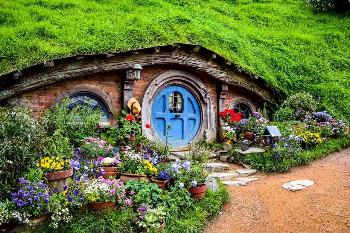 Visiting Hobbiton in New Zealand - A detailed photo guide