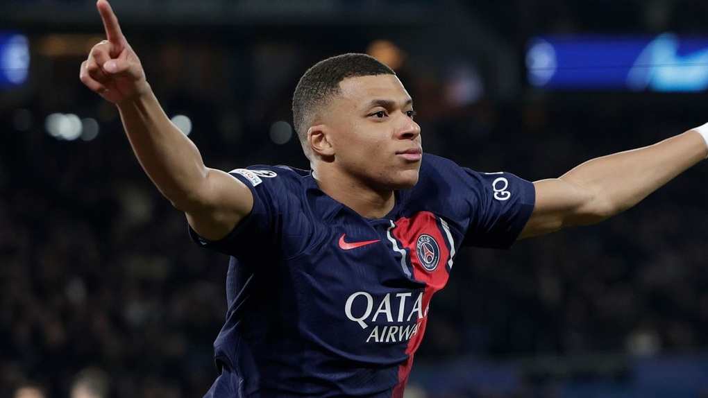 Kylian Mbappe set a record, PSG opened the door to the quarterfinals of the Champions League - 1