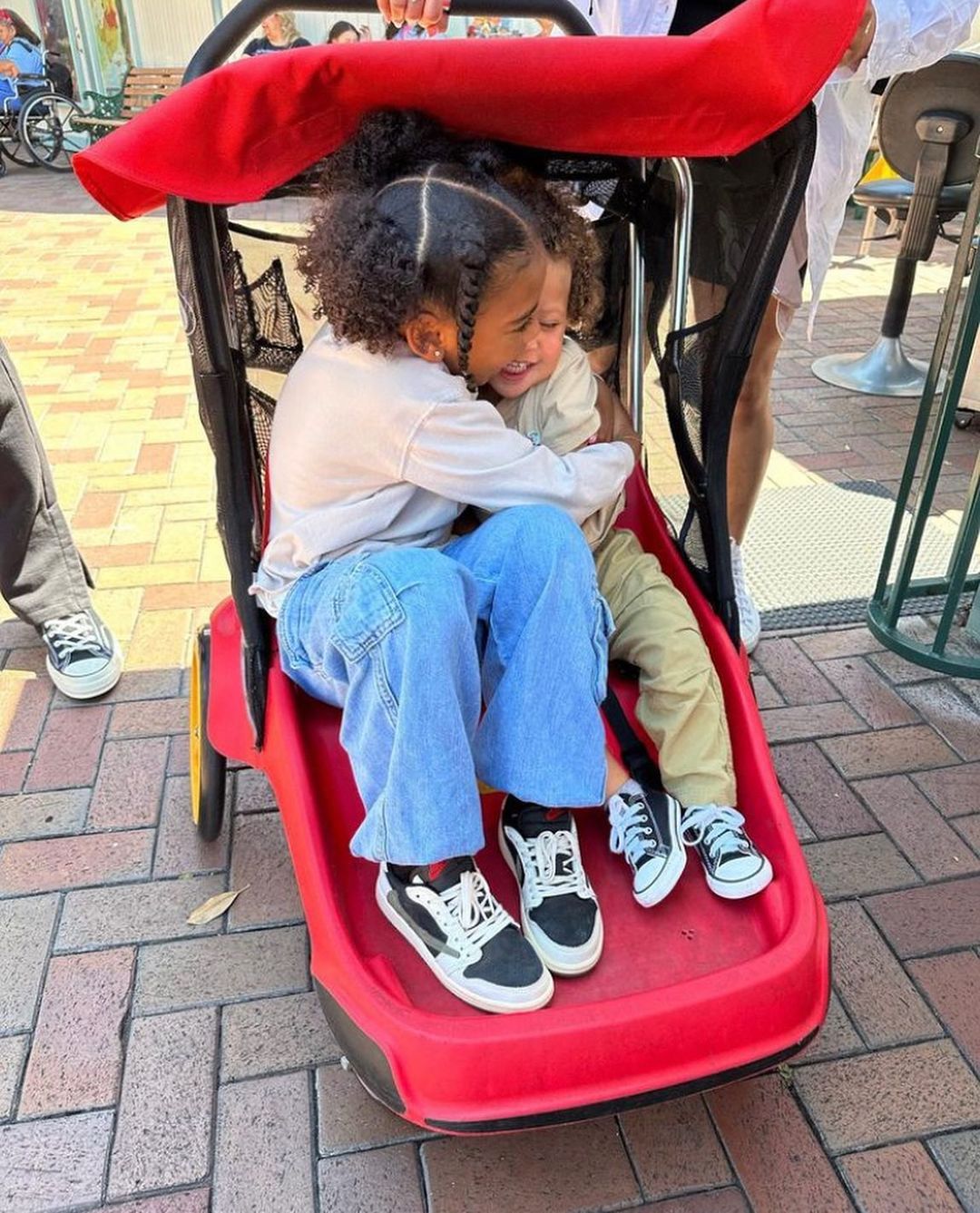 Anthony Davis and his adorable daughter, sharing heartwarming moments together