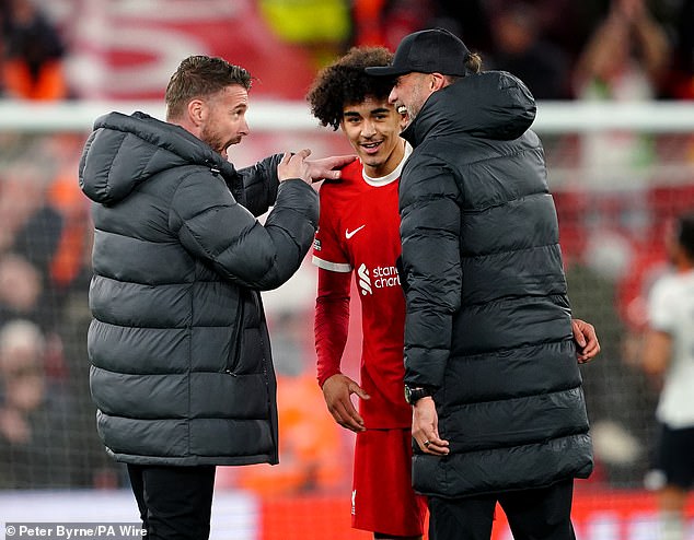 Rob Edwards shared a joke with Jurgen Klopp and Jayden Danns after Liverpool beat Luton