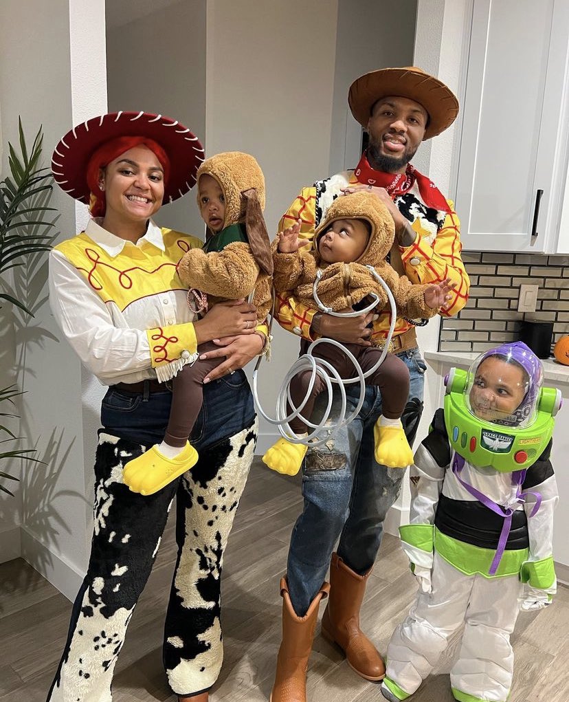 ᴛʏʟᴇʀ on X: "Lillard Family Halloween Costumes #RipCity https://t.co/xnqfl8Jz2X" / X