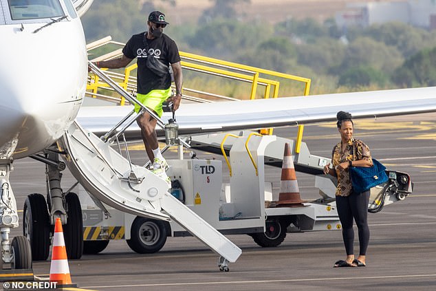 LeBron James enjoys an ice cream on board a luxury yacht in Corsica with  his family | Daily Mail Online