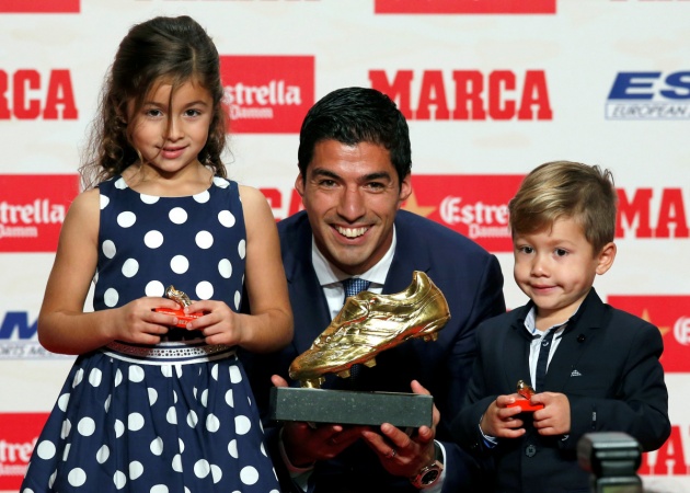 Suarez's daughter is as beautiful as an angel - Football