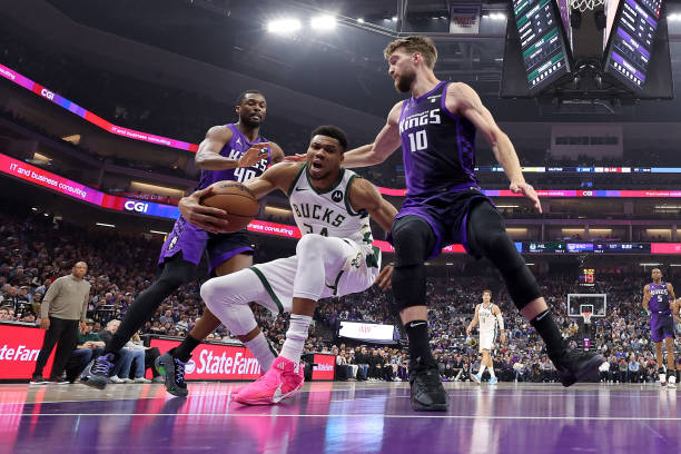 Bucks In 6 Minutes: Bucks road trip ends with lopsided 129-94 loss to Kings (3/12/24) - WTMJ