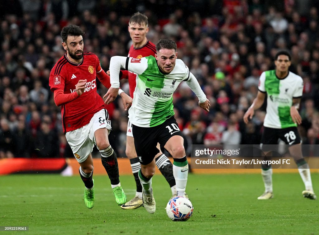 Manchester United v Liverpool - Emirates FA Cup Quarter Final