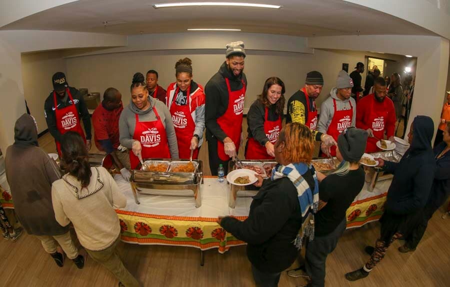 Anthony Davis’ 6th Annual Thanksgiving Dinner