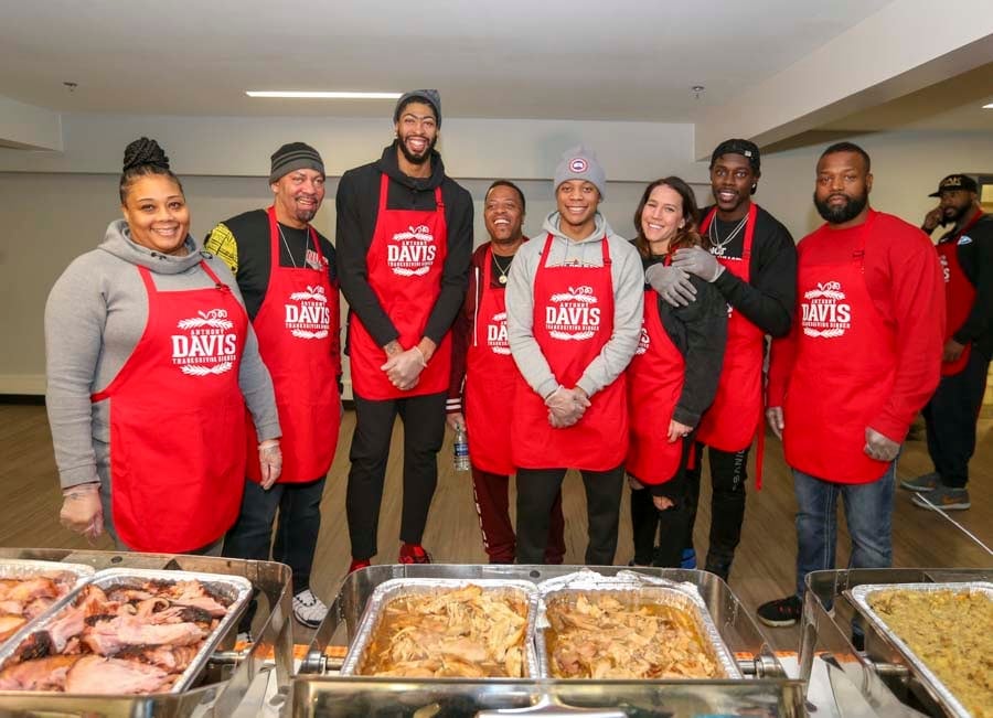 Anthony Davis’ 6th Annual Thanksgiving Dinner