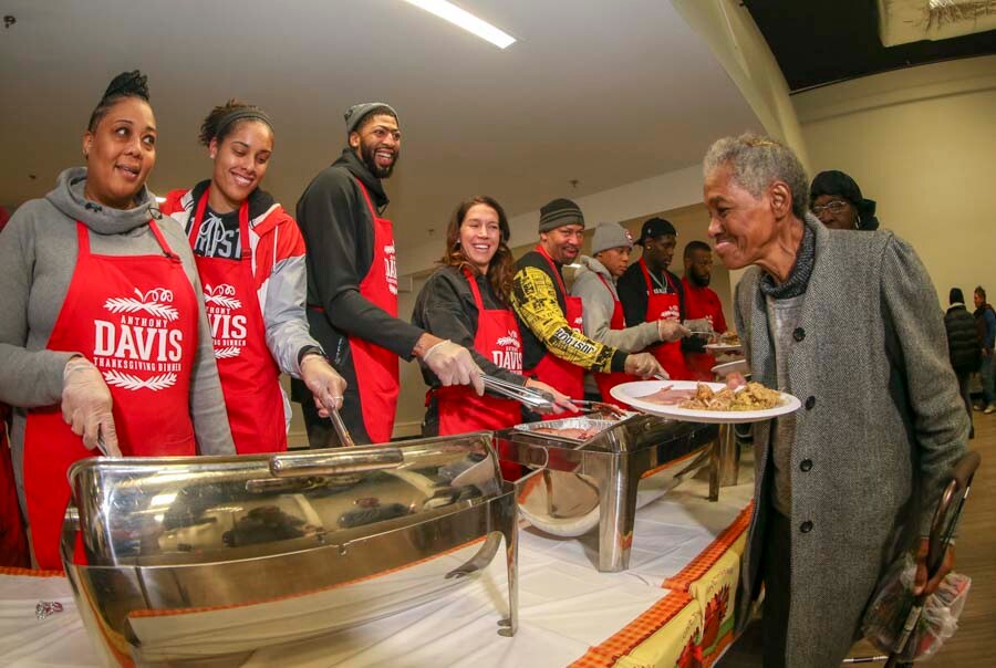 Anthony Davis’ 6th Annual Thanksgiving Dinner