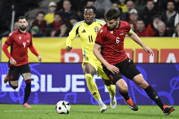 Man Utd defender Victor Lindelof shines in Sweden's 1-0 win over Albania - Football