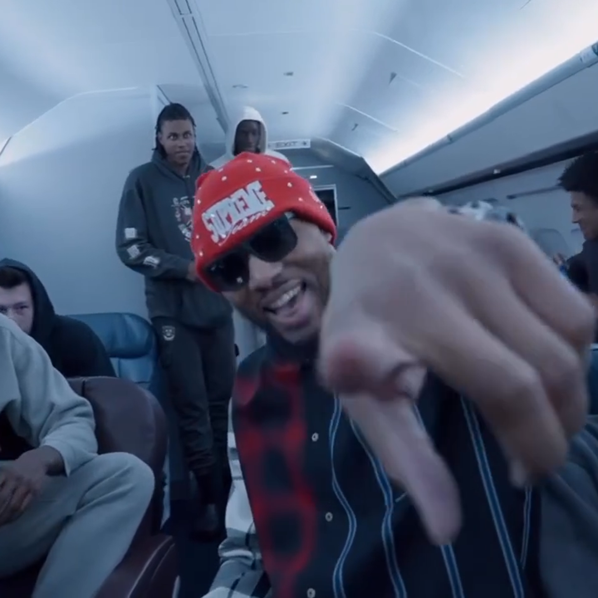 Damian Lillard, Blazers Make Music Video On Plane After Being Stuck For 7  Hours!