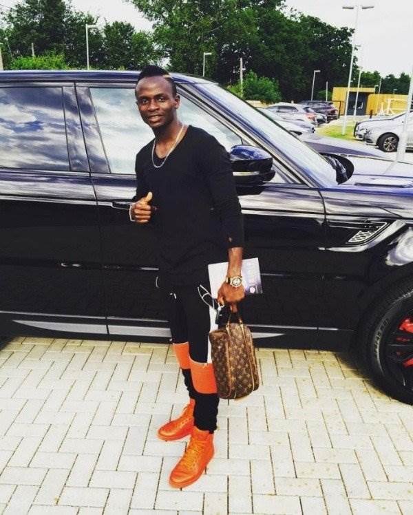 Sadio Mane: All the luxury cars of the African Footballer of the Year |  KickOff