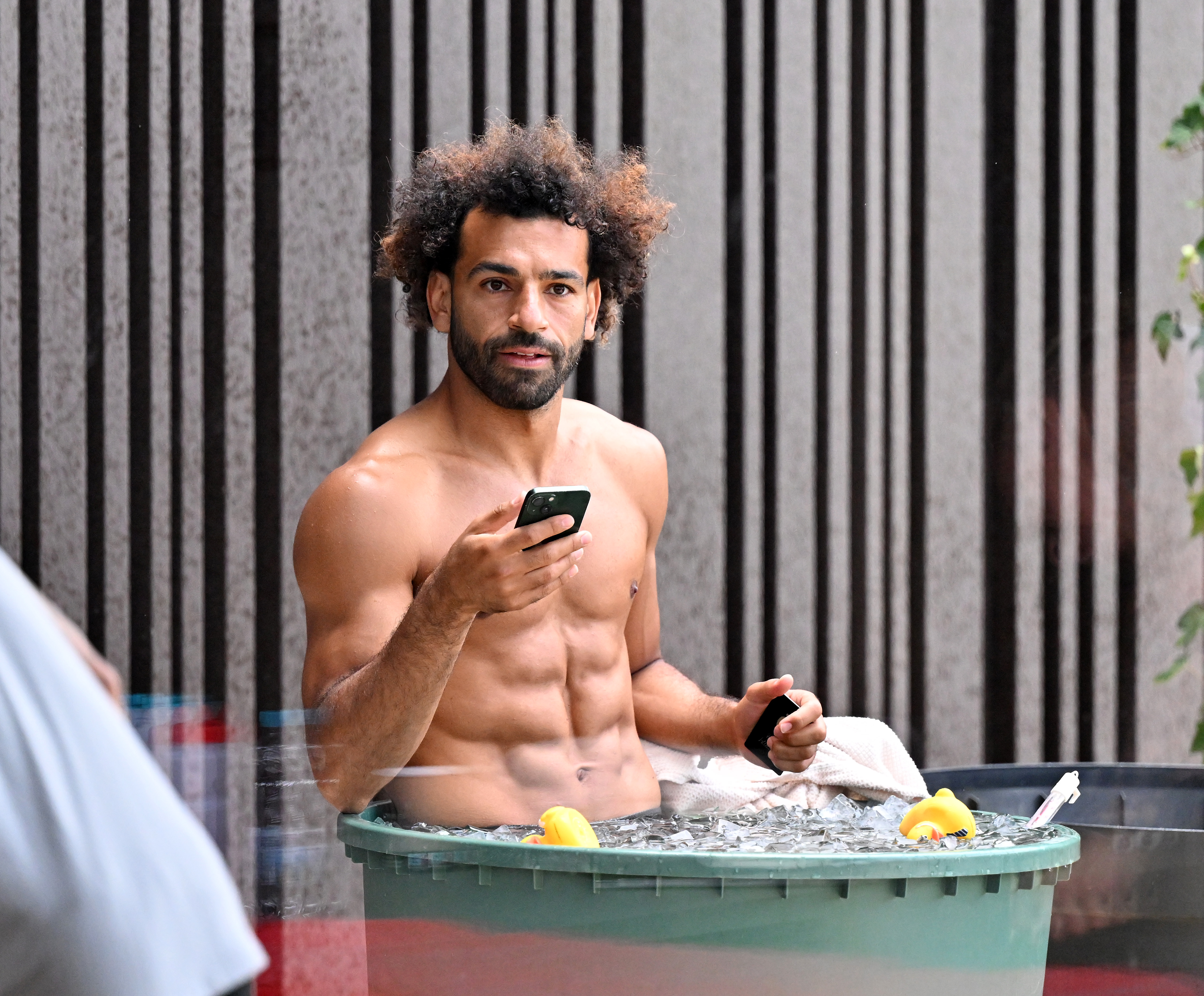 Andy Robertson and Mo Salah’s stunned reaction to Jordan Henderson’s ripped  physique