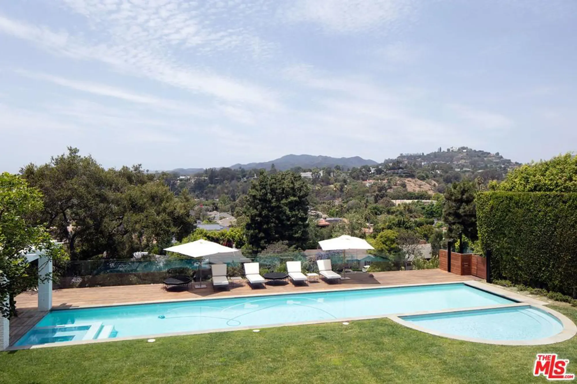 LeBron James and Children Soak Up the Sun, Play Basketball Together in $20.5M LA Mansion