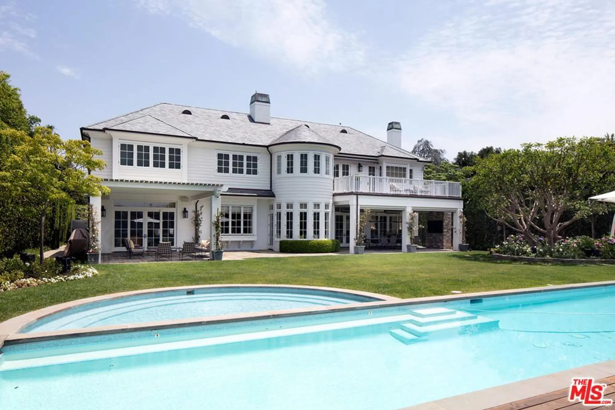 LeBron James and Children Soak Up the Sun, Play Basketball Together in $20.5M LA Mansion