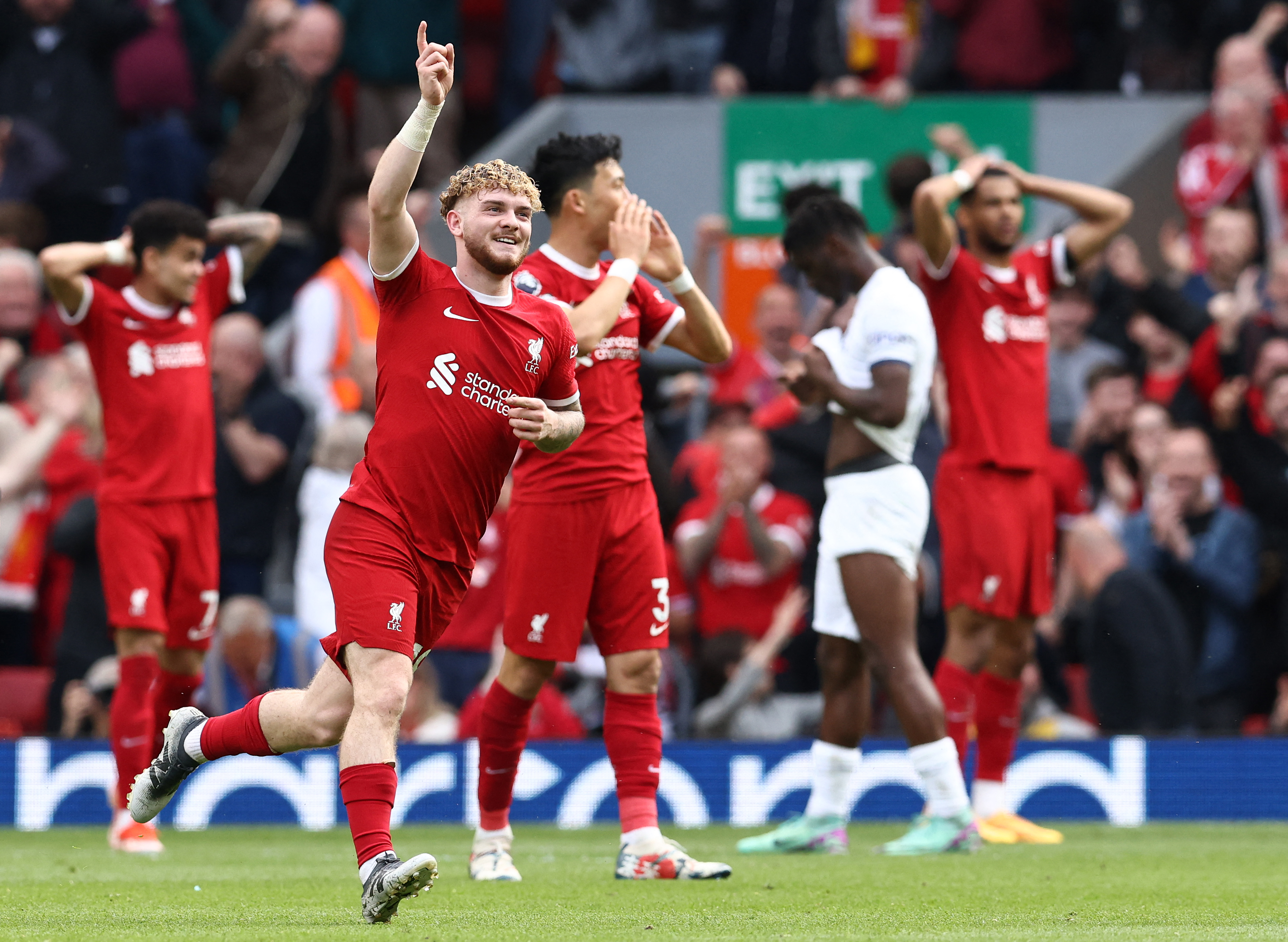 Harvey Elliott scored a rocket to make it four in front of the Kop