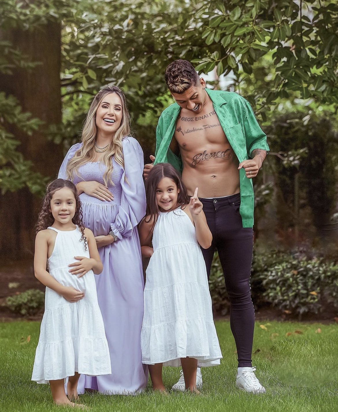 Footballers WagsKids on X: "Roberto , Larissa , Valentina and Bella Firmino   Pic: Larissa Pereira #robertofirmino #larissapereira #valentinafirmino  #bellafirmino #liverpool #liverpoolfc #lfc #liverpoolwags #liverpoolkids  https://t.co/qdcveDoTna" / X