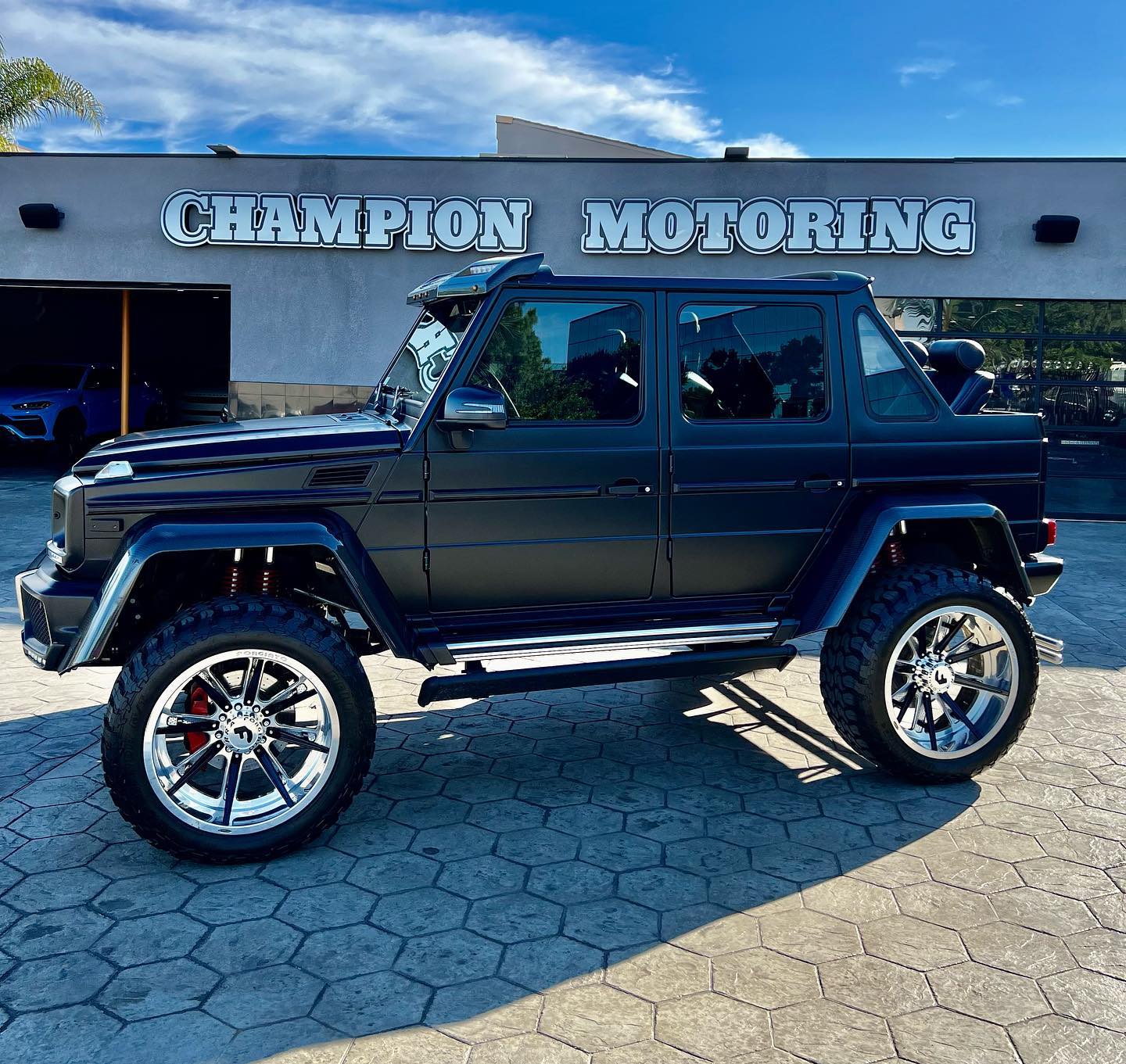 Randle's 'one of one' Mercedes G550