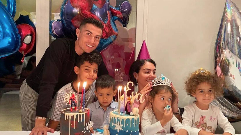 Man Utd News: How many children does Cristiano Ronaldo have and who are the  respective mothers? | Marca