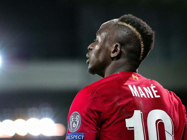 Sadio Mane and his 10-year journey from tattered shoes to the most generous football star in the world: He doesn't care about the big house or the car, he just likes to help the villagers - Photo 3.