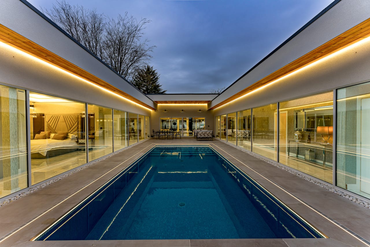 A Modernist Liverpool Mansion Fit for a Footie Star Lists for £2.75 Million - Mansion Global