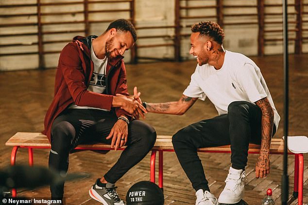 Fans Surprised by the Remarkable 15-Year Friendship of Football Star Neymar and Stephen Curry