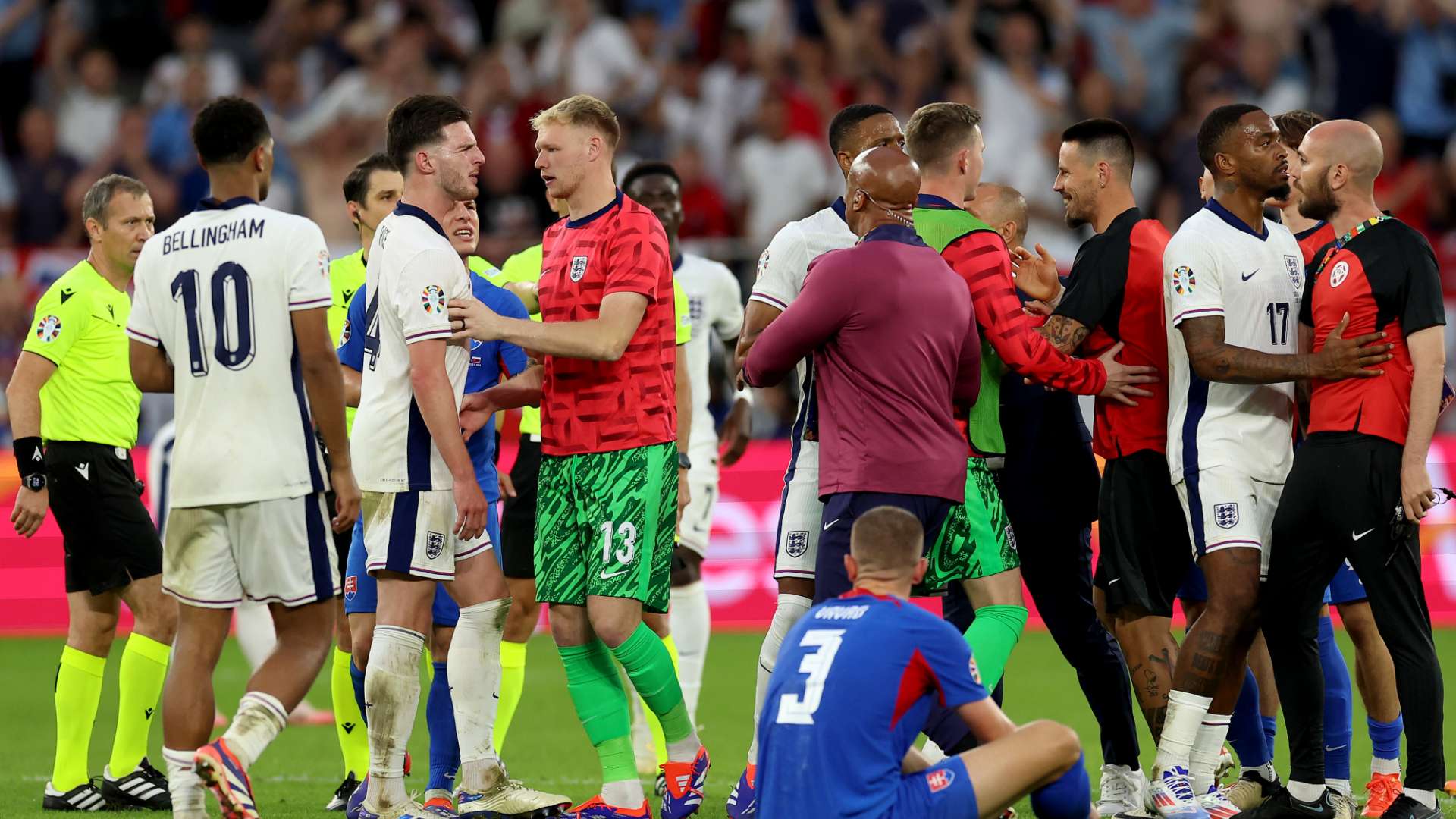 VIDEO: Declan Rice explodes with anger after being shoved in the chest by  Slovakia boss Francesco Calzona after England's dramatic Euros last-16  comeback victory | Goal.com