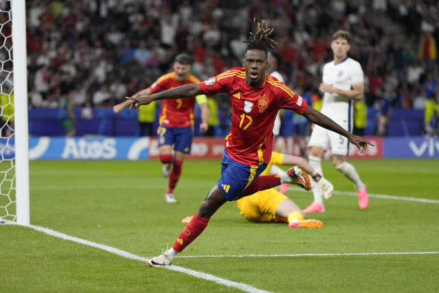 Euro 2024 final: Spain tops England, wins dramatic, historic 4th title -  Yahoo Sports