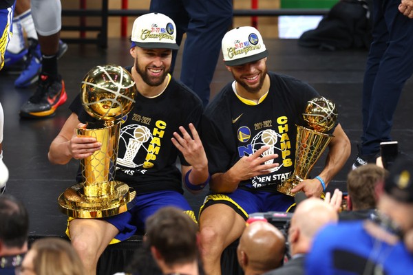 Klay Thompson dan Steph Curry: Cuma Bisa Three Point tapi Juara NBA