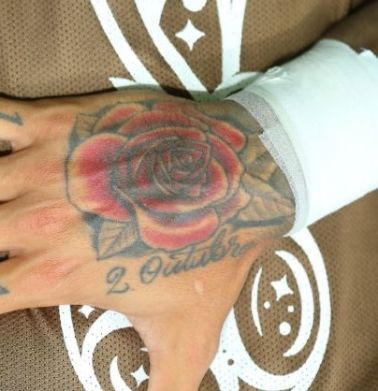 Roberto Firmino rose tattoo