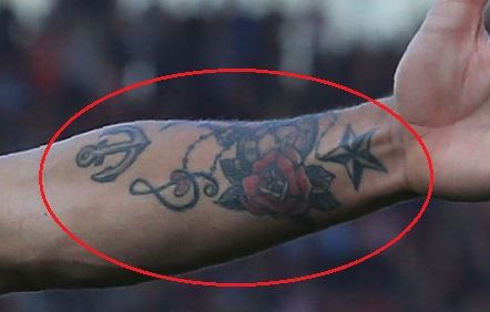 Roberto Firmino anchor star tattoo