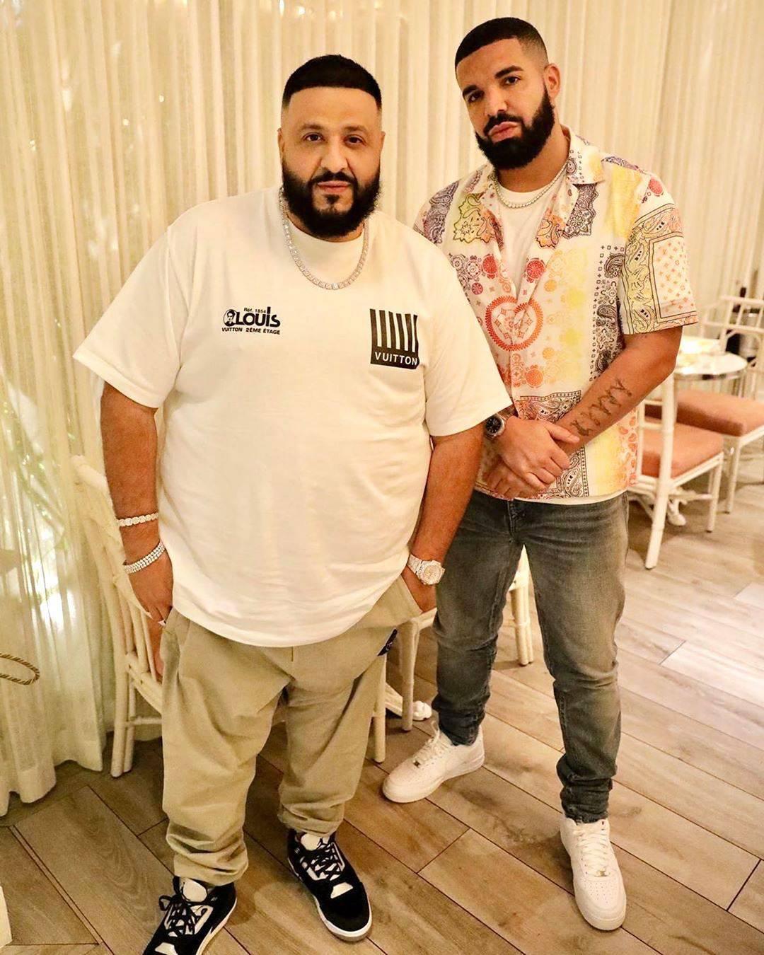 Drake Visits DJ Khaled's $26 Million Miami Mansion, Hits Stunning 3-Pointer, Fans Are Speculating That The Two Are Collaborating To Release A New MV.nguyen01