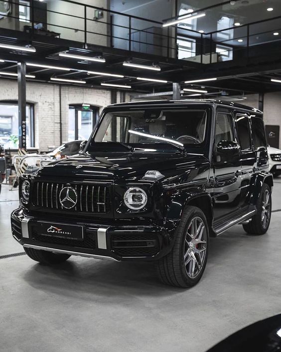 bao to delight his daughter michael jordan surprised everyone by purchasing a mercedes benz amg g as a gift for her on the occasion of her first child s birth 653c01383dfb7 To Delight His Daughter, Michael Jordan Surprised Everyone By Purchasing A Mercedes-benz Amg G63 As A Gift For Her On The Occasion Of Her First Child's Birth.