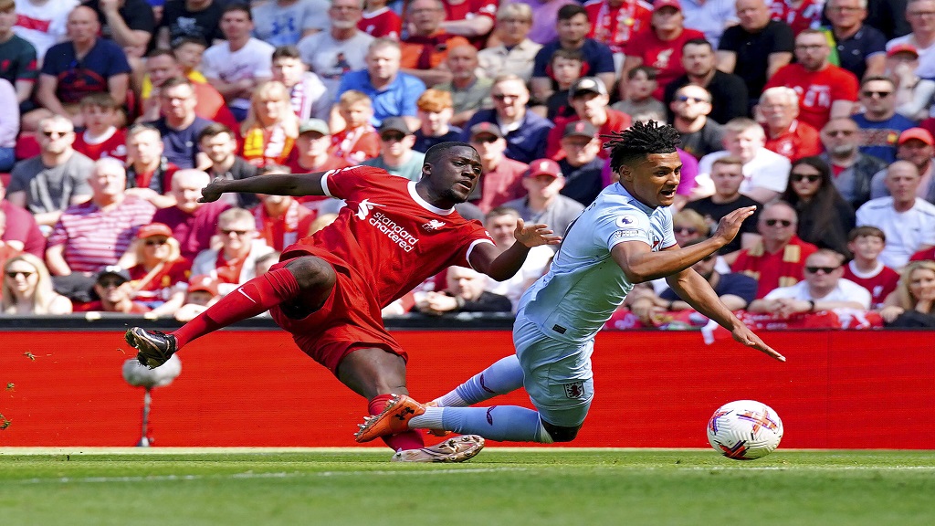 Firmino scores late equaliser to keep alive Liverpool's CL hopes | Loop  Caribbean News